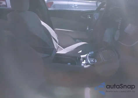 2015 Chrysler 200 Lx z USA, uszkodzony, nr VIN 1C3CCCFB3FN550968